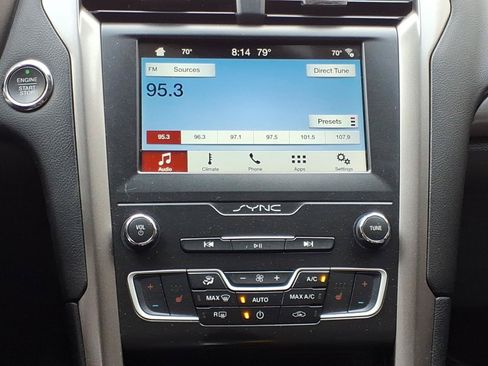 Used 2019 Ford Fusion SEL FWD image 6