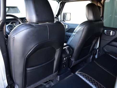 Used 2022 Jeep Wrangler Unlimited Sahara image 22