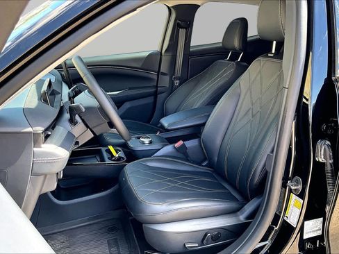 Used 2023 Ford Mustang Mach-E Select RWD image 7