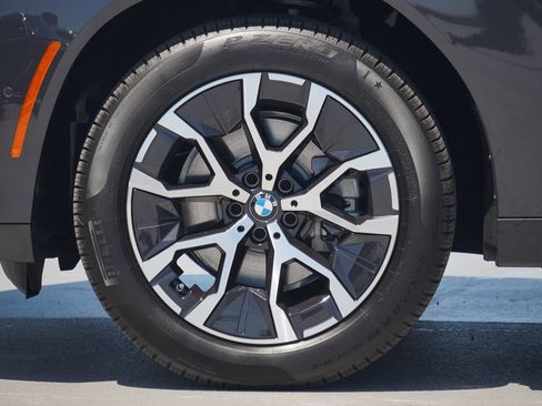 Used 2025 BMW X3 xDrive30i w/ Convenience Package image 5