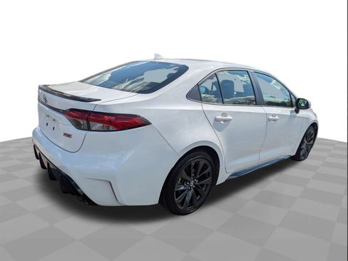 Used 2024 Toyota Corolla XSE image 3