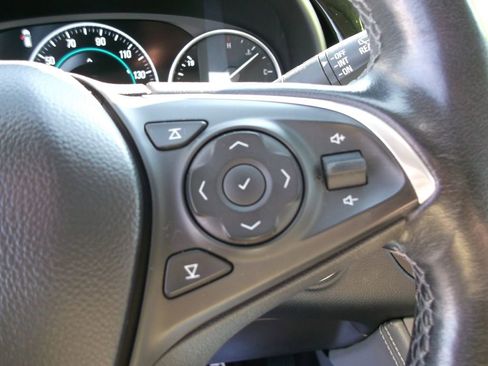 Used 2019 Buick Envision Premium image 21