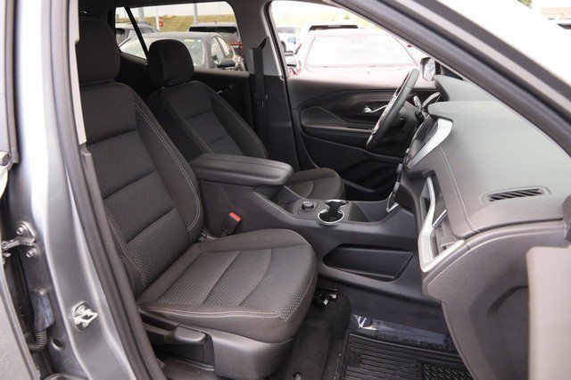 Used 2024 GMC Terrain SLE FWD image 26