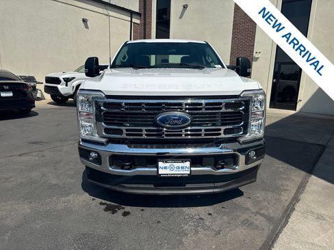 Used 2025 Ford F250 XL w/ XL Chrome Package AWD/4WD image 2