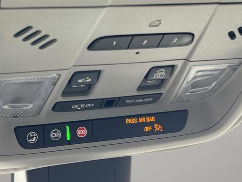 Used 2023 GMC Terrain SLT w/ Infotainment Package II image 42