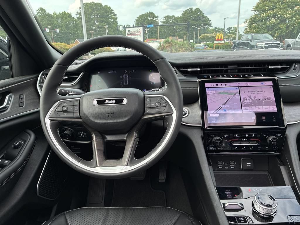 New 2024 Jeep Grand Cherokee Limited 4xe w/ Luxury Tech Group II AWD/4WD image 14