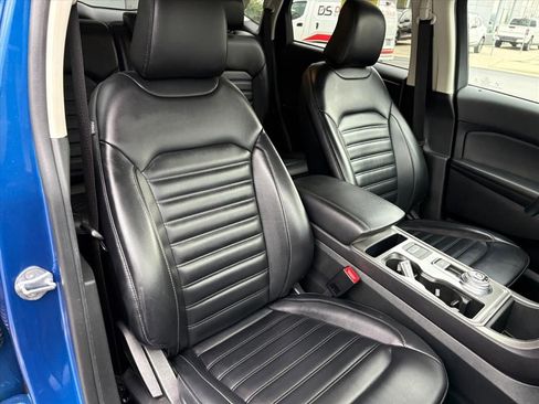 Used 2024 Ford Edge SEL image 18