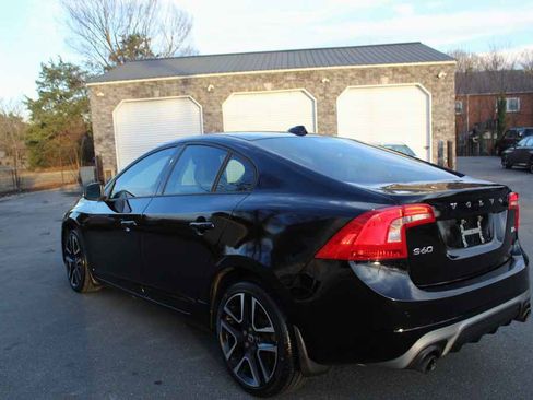 Used 2017 Volvo S60 T5 Dynamic w/ Vision Package image 8