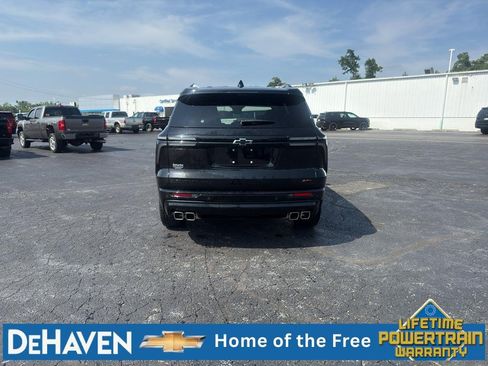 Used 2025 Chevrolet Traverse RS w/ LPO, Floor Liner Package AWD/4WD image 5