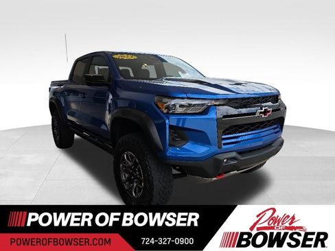 Certified 2024 Chevrolet Colorado ZR2 w/ LPO, Tailgate Decal Package AWD/4WD image 1