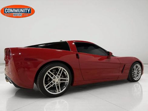 Used 2005 Chevrolet Corvette Coupe w/ Preferred Equipment Group RWD image 11