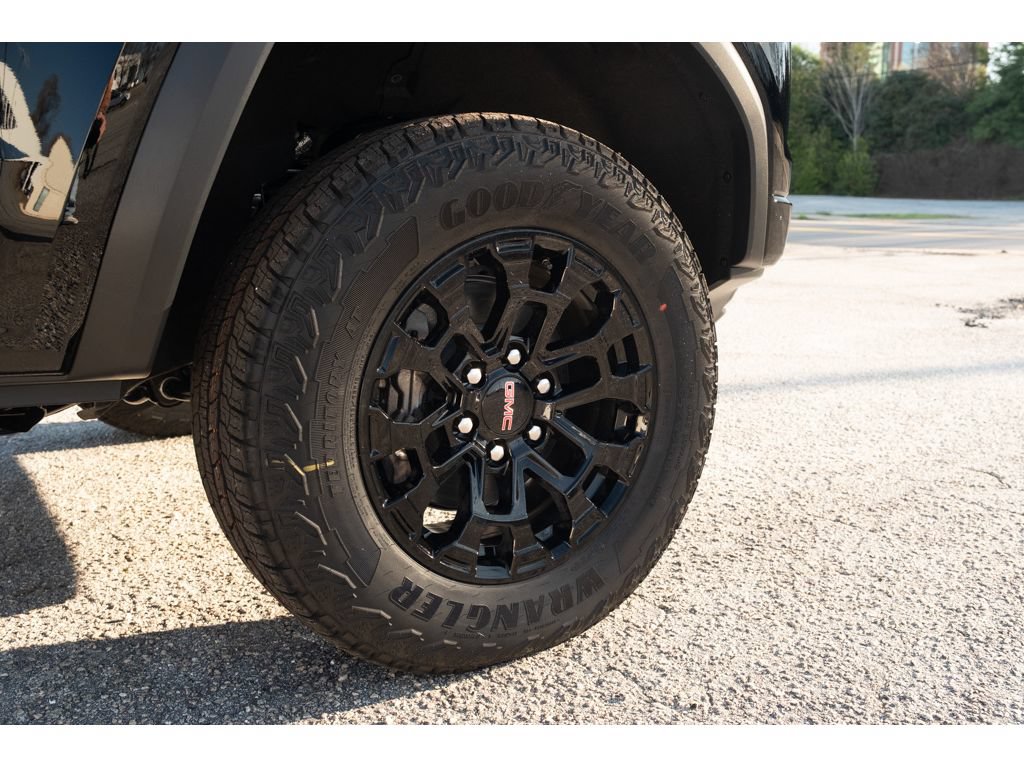 New 2026 GMC Canyon Elevation w/ Convenience Package AWD/4WD image 9