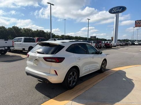 Used 2023 Ford Escape ST-Line w/ Tech Pack #1 FWD image 5