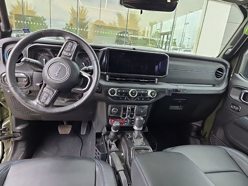 Used 2024 Jeep Wrangler Unlimited Rubicon 4xe AWD/4WD image 14