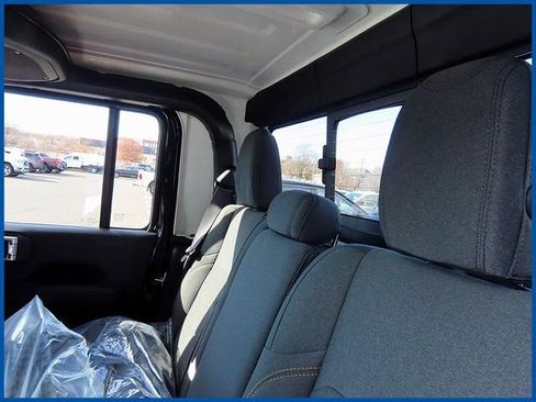 New 2026 Jeep Gladiator Willys image 11