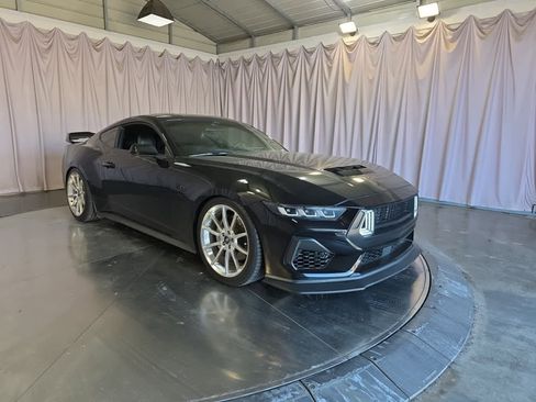 Used 2024 Ford Mustang GT Premium image 9