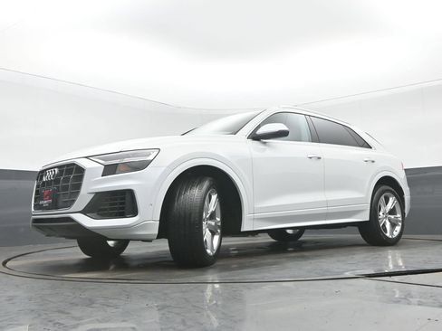 Used 2019 Audi Q8 Premium Plus w/ Premium Plus image 30