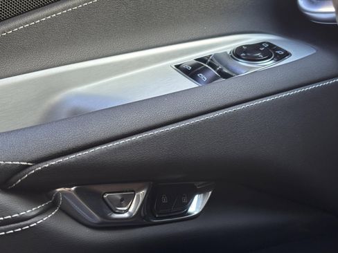 Used 2024 Chevrolet Corvette Stingray Coupe w/ Z51 Performance Package image 28