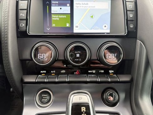 Used 2018 Jaguar F-TYPE R image 21