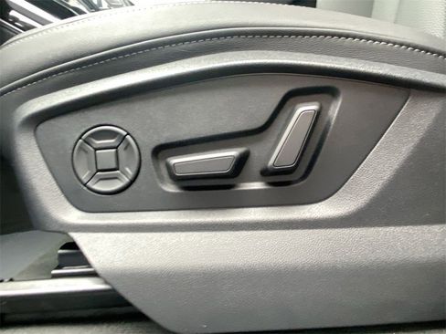 New 2026 Audi Q8 Premium Plus image 12