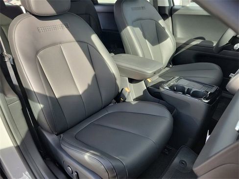 New 2026 Hyundai Ioniq 5 SEL image 18