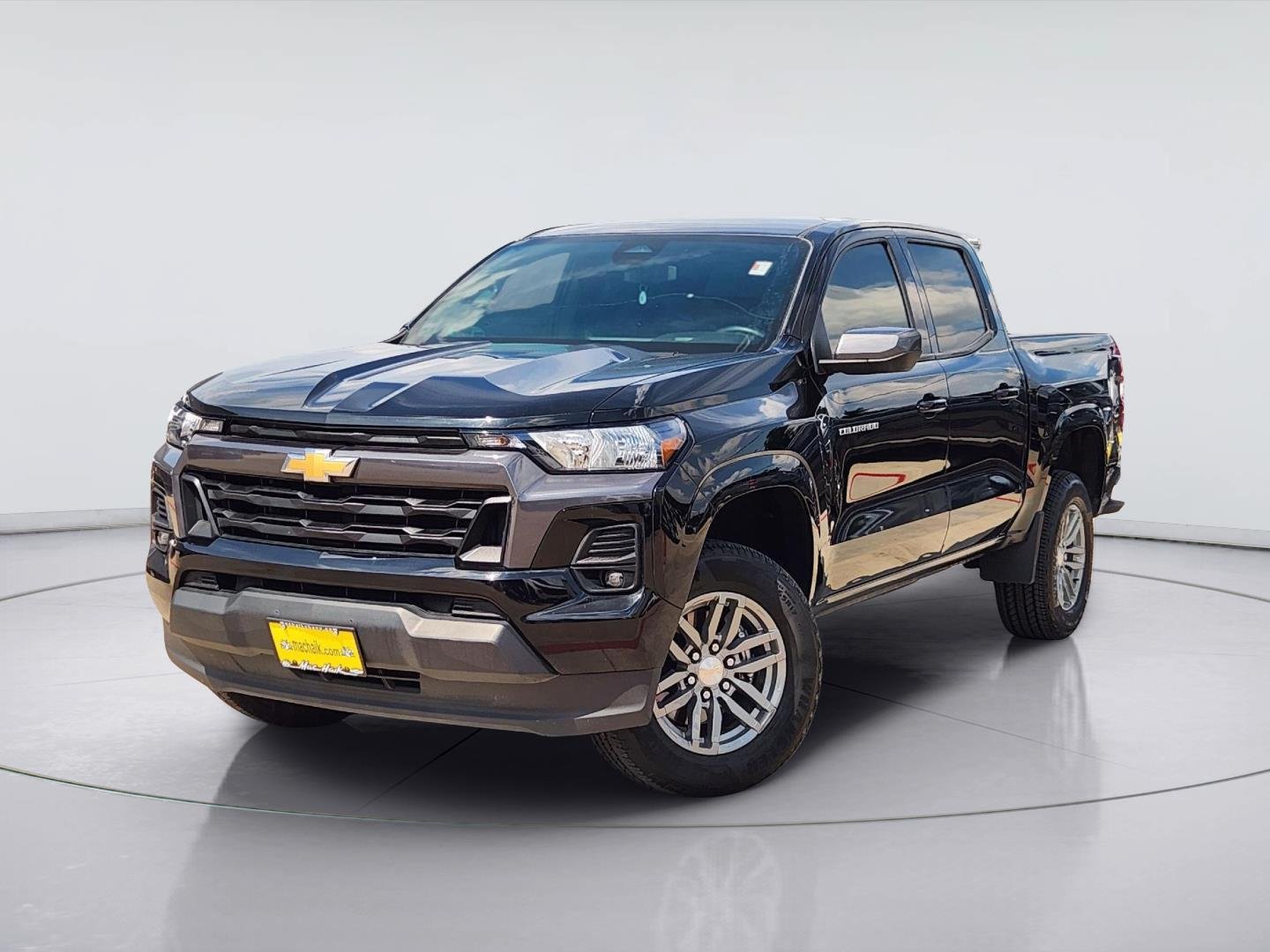 Certified 2024 Chevrolet Colorado LT w/ LT Convenience Package RWD image 1