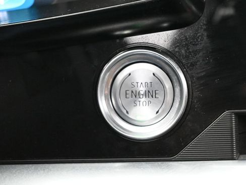 Used 2024 Chevrolet Corvette Stingray Convertible w/ 1LT RWD image 28