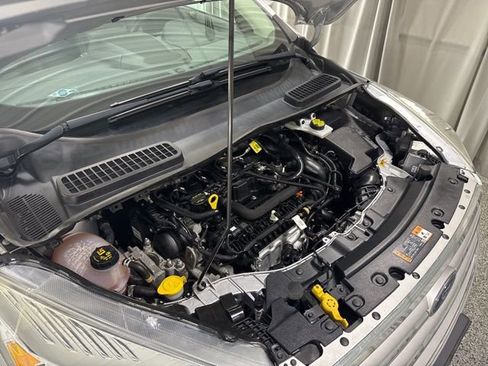 Used 2019 Ford Escape SEL image 28