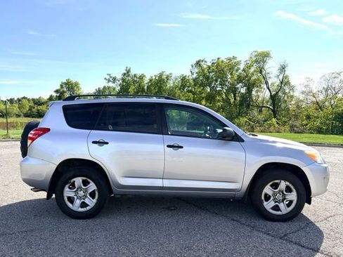 Used 2011 Toyota RAV4 4WD w/ Base L4 Extra Value Pkg image 6