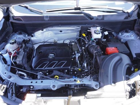 Certified 2025 Buick Encore GX Preferred AWD/4WD image 7