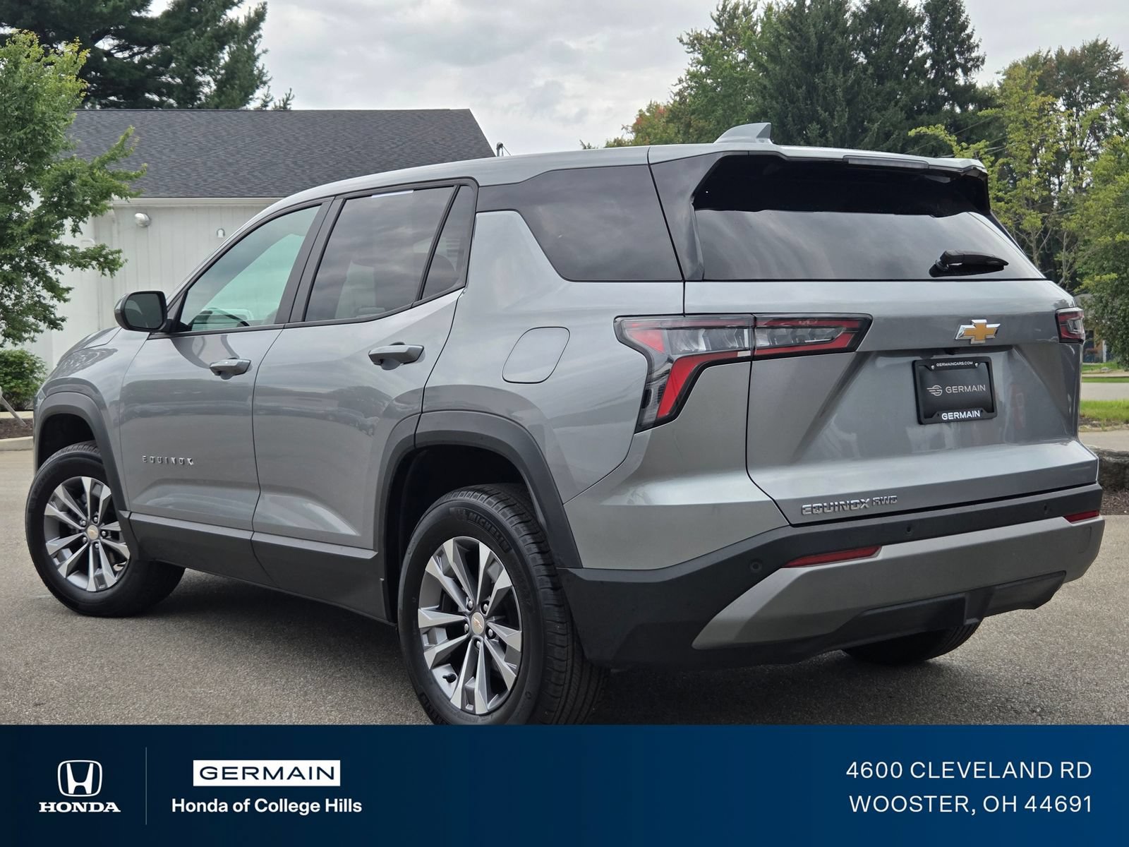 Used 2025 Chevrolet Equinox LT AWD/4WD image 18