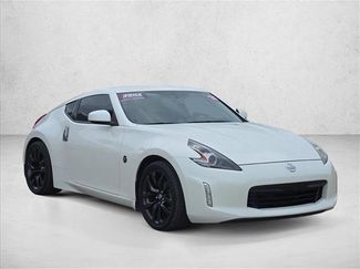Used 2020 Nissan 370Z Coupe RWD video 3