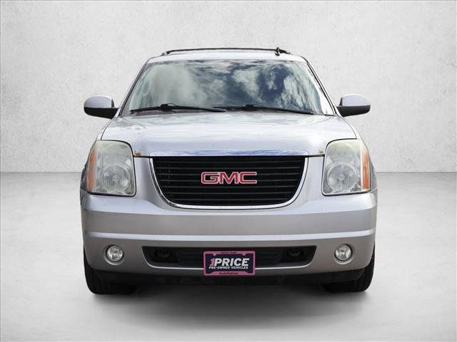Used 2012 GMC Yukon SLE w/ Convenience Package AWD/4WD image 2
