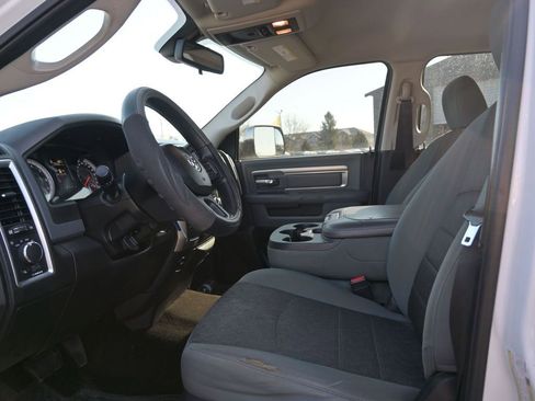 Used 2014 RAM 2500 SLT image 17