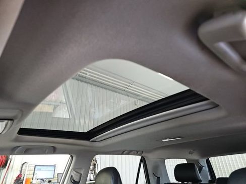 Used 2020 Toyota 4Runner SR5 Premium w/ Moonroof Package AWD/4WD image 27