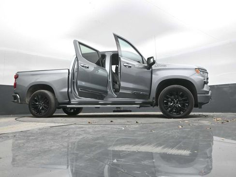 Used 2024 Chevrolet Silverado 1500 High Country w/ Technology Package image 44