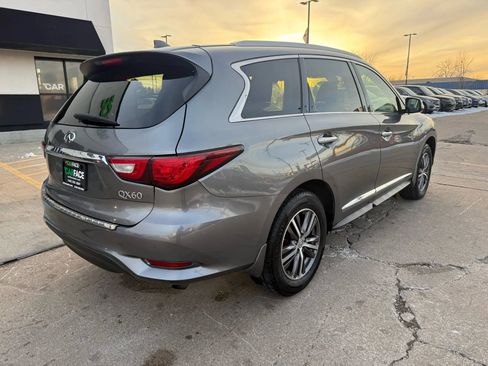 Used 2018 INFINITI QX60 AWD w/ Premium Plus Package image 16