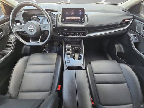 Used 2024 Nissan Rogue SV w/ SV Premium Package FWD image 20