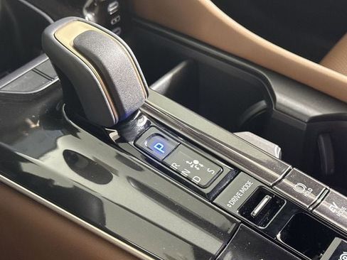 New 2025 Toyota Crown Signia image 20