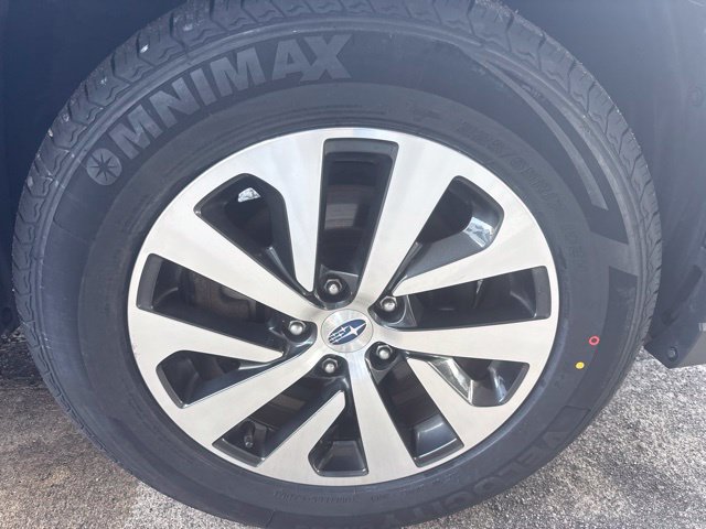 Used 2024 Subaru Outback Premium AWD/4WD image 29