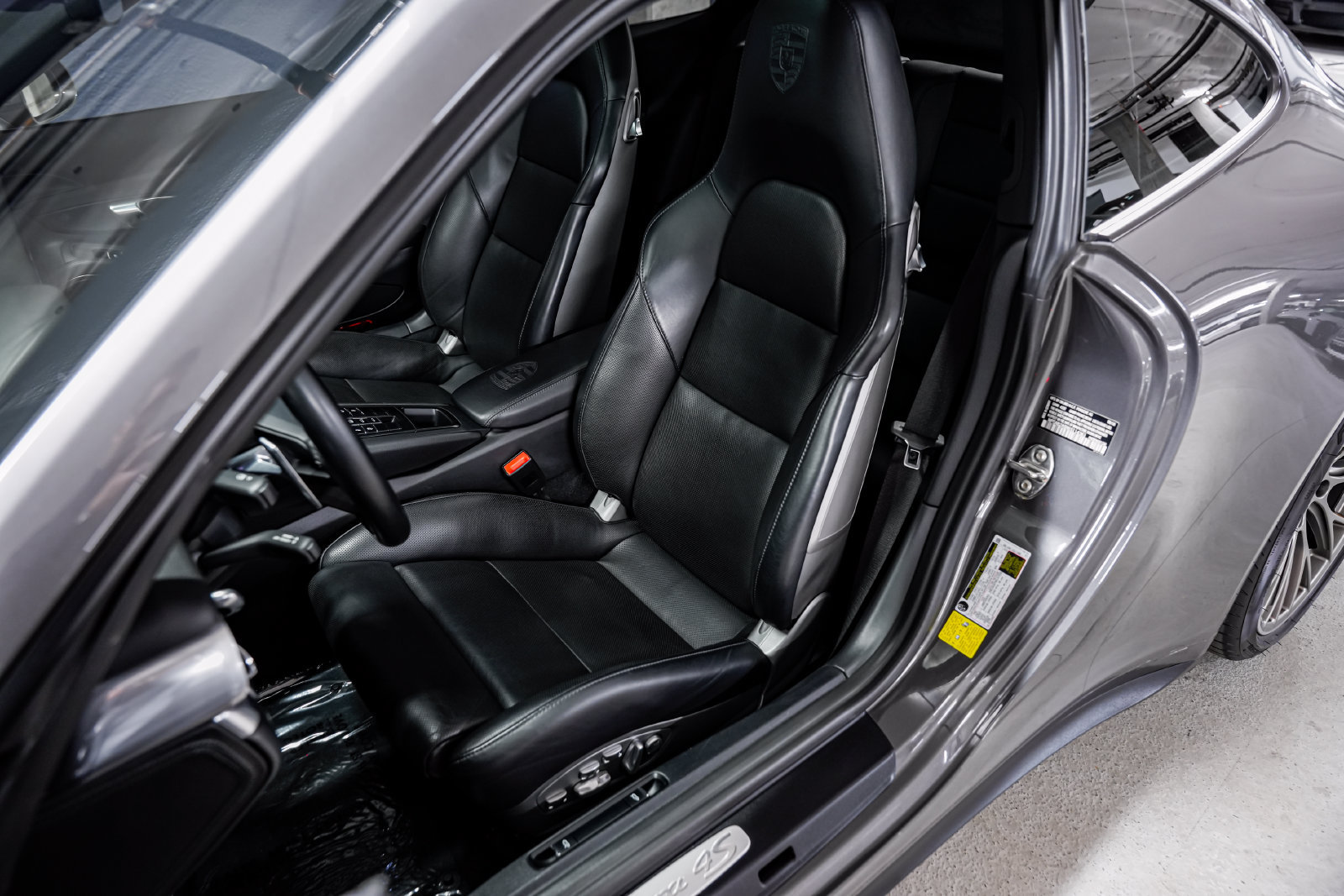 Used 2019 Porsche 911 Carrera 4S AWD/4WD image 22