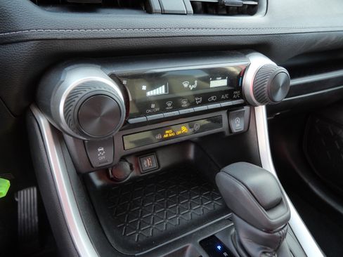 Certified 2024 Toyota RAV4 LE image 24