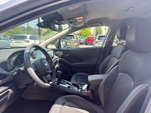 Used 2025 Subaru Crosstrek 2.5i Limited AWD/4WD image 9
