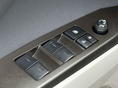 Used 2023 Toyota Camry LE FWD image 19