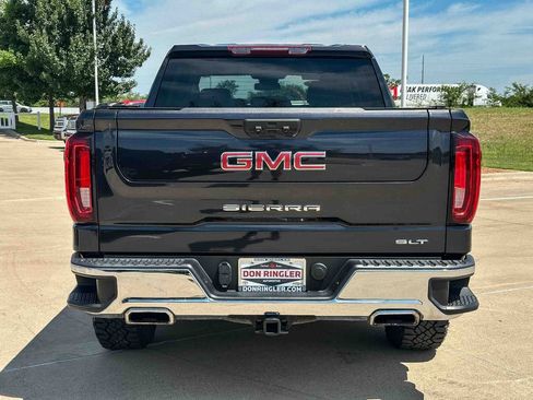 Used 2022 GMC Sierra 1500 SLT AWD/4WD image 4