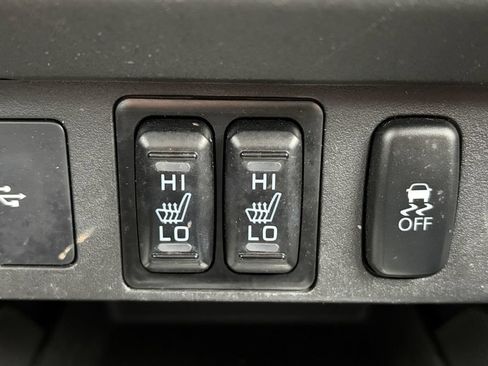 Used 2018 Mitsubishi Outlander Sport ES AWD/4WD image 28
