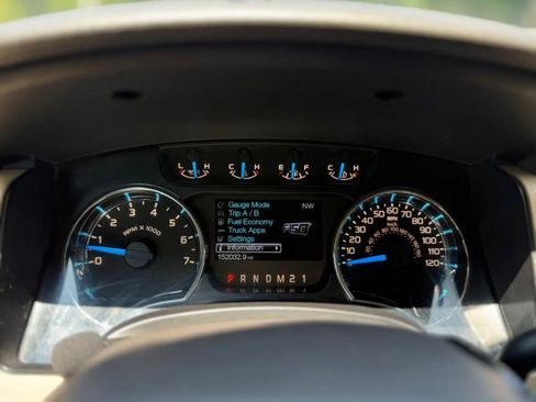 Used 2014 Ford F150 XLT w/ Equipment Group 302A Luxury AWD/4WD image 14