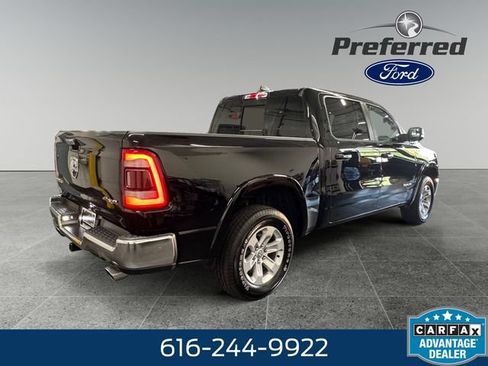 Used 2019 RAM 1500 Laramie AWD/4WD image 17