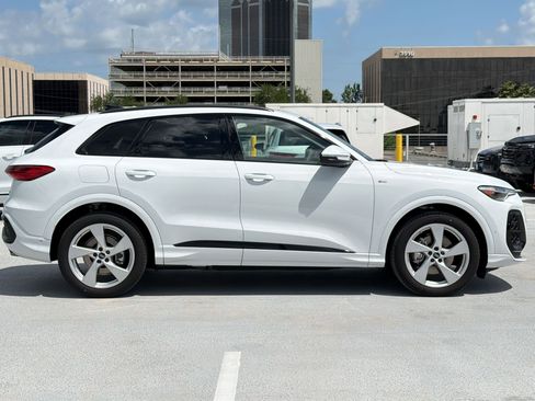 New 2026 Audi Q5 Prestige image 8