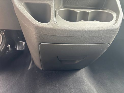Used 2025 Ford Transit 350 XLT RWD image 23